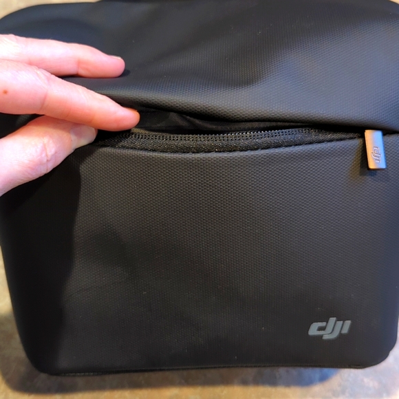 NWOT DJI Drone Carrying Case/Shoulder Bag - Picture 4 of 8